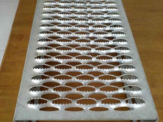 2-5m Diamond Walkway Channel Grip Span Safety Grating  Anti Skid