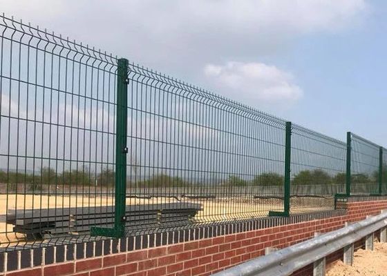 1.83*2.5m Square Round Post Outdoor 3D Curved Welded Wire Mesh Fence