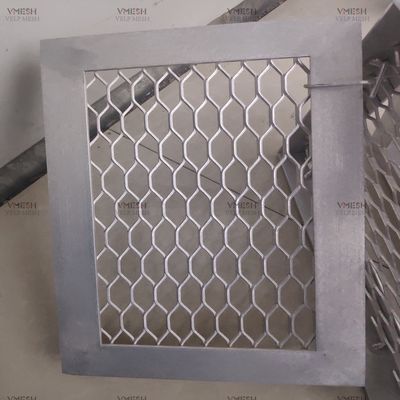 Customized HDG Metal Material Expanded Metal Mesh Safety Fence For Machinery Equipment Protection