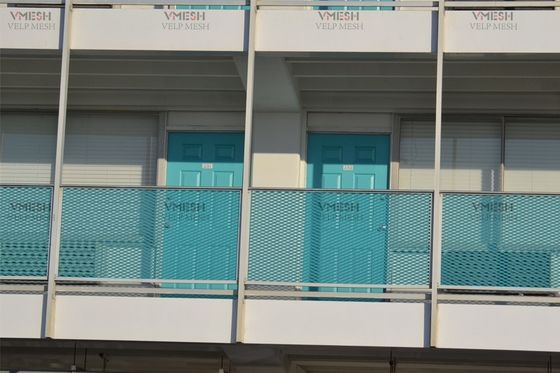 Diamond Hole Expanded Galvanized Steel Material Mesh for Fence Gates