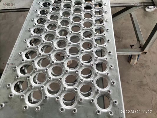 Galvanized Steel Diamond Grip Grating For Industrial Safety Walkways