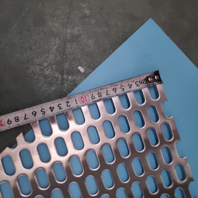 Aluminum Stainless Steel Perforated Metal Mesh Sheet 0.5-8mm