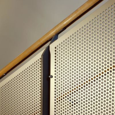 Galvanized Perforated Metal Mesh Sheet 1mm Round Hole Decorative