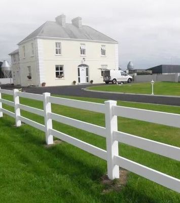 White Plastic Rail Fence Vinyl Fence 3 Rails 4 Rails Horse PVC Farm Fence
