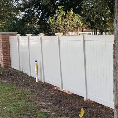 White Hot Sale Beautiful Solid Pvc Plastic Privacy Vinyl Fencing