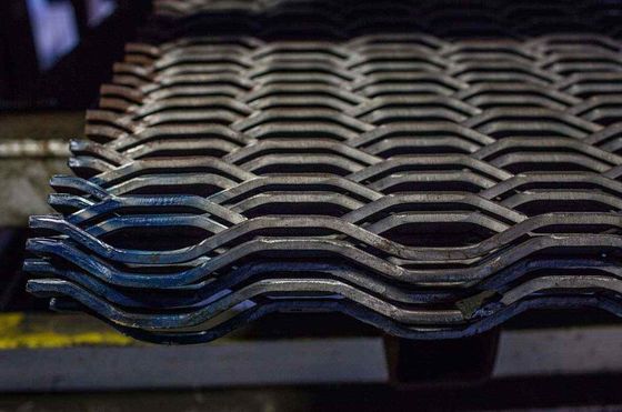 Hot Dipped Galvanized Hexagonal Hole Expanded Metal Mesh for Catwalk Mesh