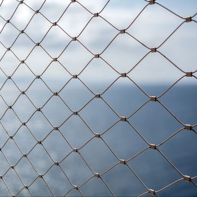 Hand Woven Knotted Type Stainless Steel Rope Mesh For Protection Fence