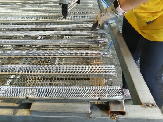 Galvanized Expanded Metal Mesh Cement Pouring Formwork for Swimming Pool Construction