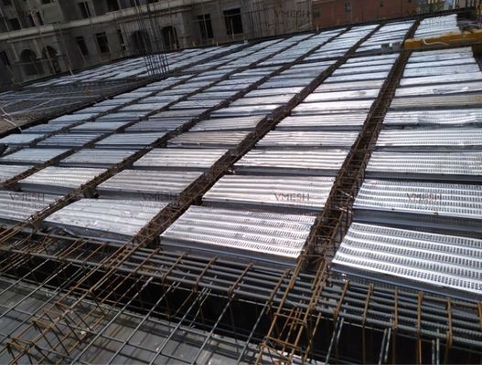Galvanized Steel High Rib Lath Formwork Concrete Construction Mesh with 0.3mm/0.35mm/0.4mm/0.5mm Thickness 2m/2.5m Length and 0.45m Width