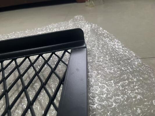 Reinforced Hot Dip Galvanized Expanded Metal Mesh Window Well Cover with Superior Weight Bearing