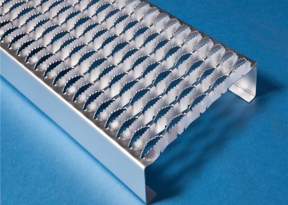 Safety Gratings 2.0mm 2.5mm Diamond Hole Aluminum Grip Strut Walkway