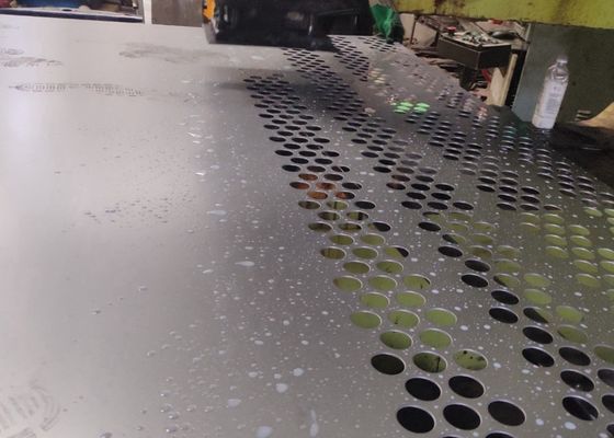 Customized Hexagonal Perforated Metal Sheet 1.2mm 1.5mm Thickness