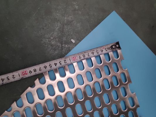 0.7mm 1mm 2mm Aluminium Galvanized Stainless Steel Perforated Metal Customized Hole Design