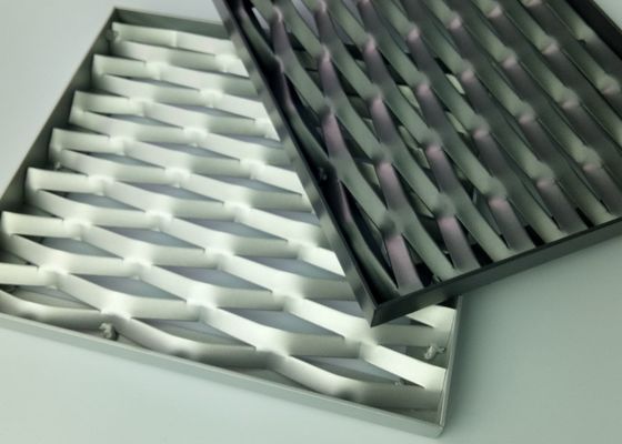 Gold Aluminum Expanded Mesh Cladding 3.5mm 4.0mm With Frame