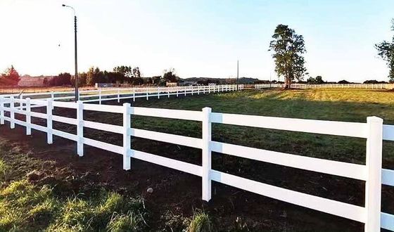 4 Rails Welded Wire Farm Fence Square Post SGS Certification