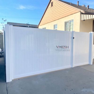 White Color Anti Aging Vinyl Garden Fencing With Solid Panel